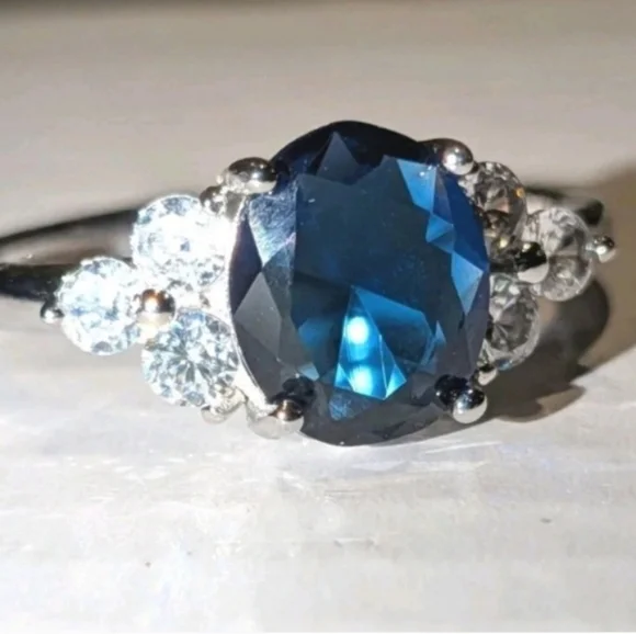 Womens 925 Dazzling 8ct Brilliant Cut Blue Gemstone Ring Sz 11